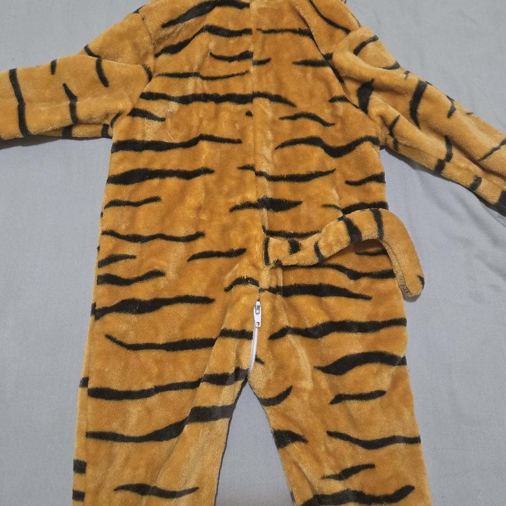 Halloween Plushy Onesie Cotton Lined Big Tiger Head atrached 24 Month ZIP NEW! - Picture 9 of 11